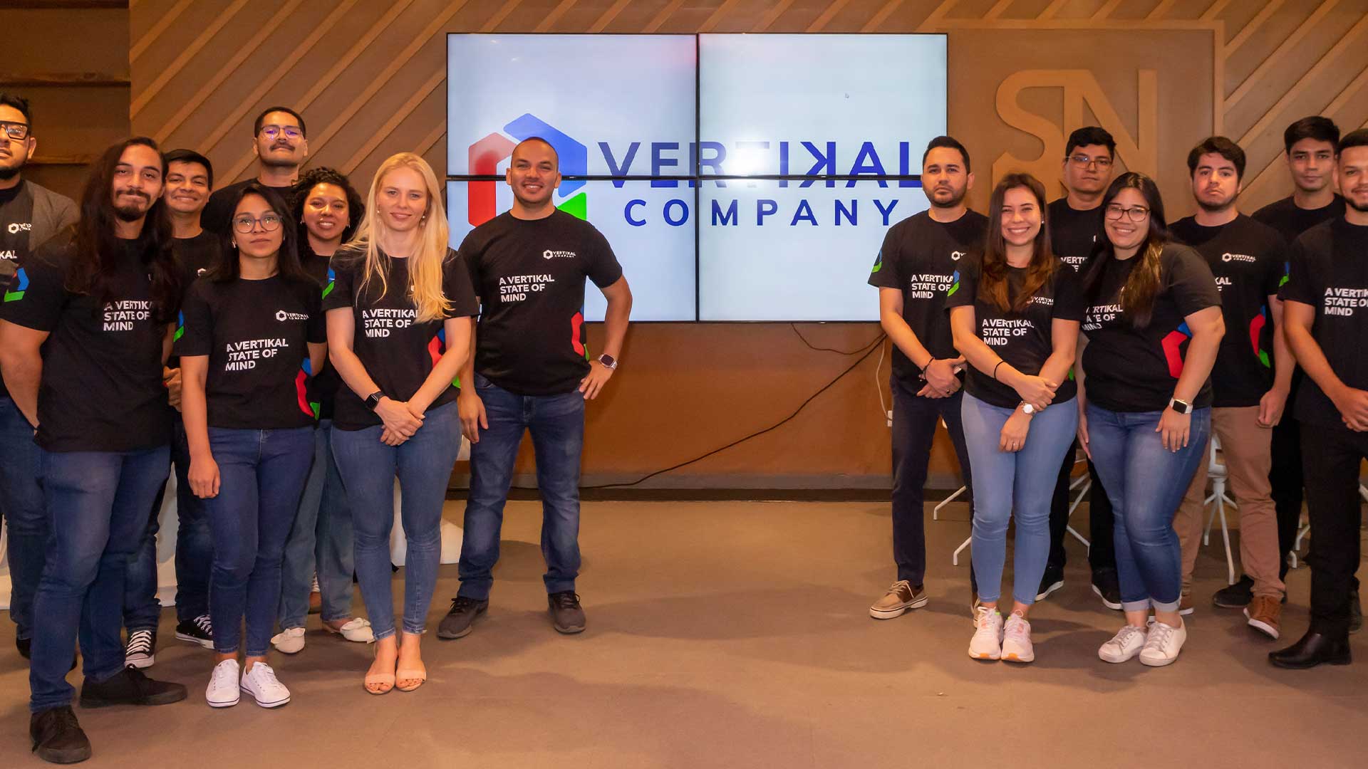 oustorusing-company-nearshore-el-salvador